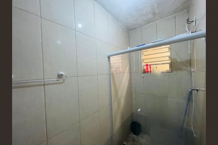 Casa à venda com 160m², 4 quartos e 2 vagasBanheiro 1