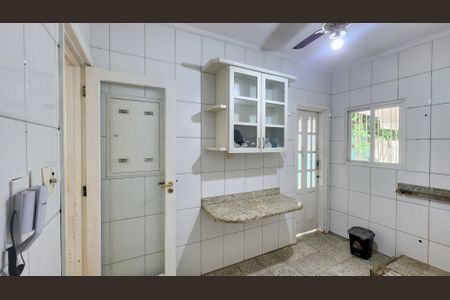 Casa para alugar com 200m², 3 quartos e 2 vagasCozinha