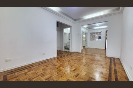 Casa para alugar com 200m², 3 quartos e 2 vagasSala