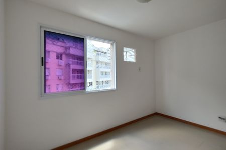 Apartamento à venda com 80m², 3 quartos e 1 vaga Apartamento à venda com 80m², 3 quartos e 1 vagaSuíte 2