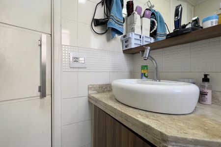 Apartamento à venda com 66m², 3 quartos e 1 vagaBanheiro da Suíte