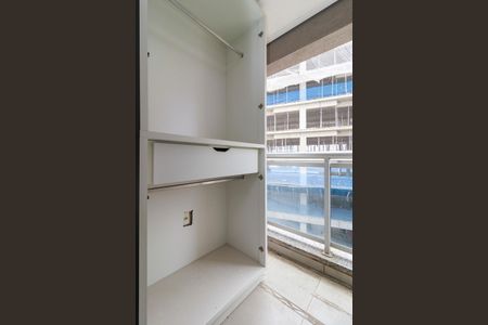 Apartamento para alugar com 82m², 2 quartos e 2 vagasSuíte 2 - Closet