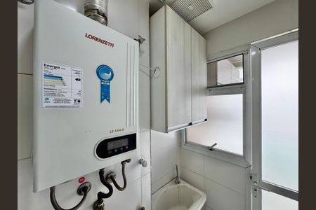 Apartamento à venda com 124m², 3 quartos e 2 vagas Apartamento à venda com 124m², 3 quartos e 2 vagasCozinha e Área de Serviço