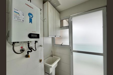 Apartamento à venda com 124m², 3 quartos e 2 vagas Apartamento à venda com 124m², 3 quartos e 2 vagasCozinha e Área de Serviço