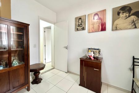 Casa de condomínio à venda com 200m², 4 quartos e 3 vagas Casa de condomínio à venda com 200m², 4 quartos e 3 vagasQuarto 2