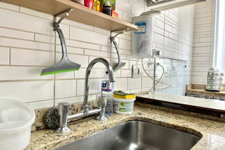 Casa de condomínio à venda com 200m², 4 quartos e 3 vagas Casa de condomínio à venda com 200m², 4 quartos e 3 vagasCozinha