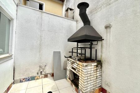 Casa de condomínio à venda com 200m², 4 quartos e 3 vagas Casa de condomínio à venda com 200m², 4 quartos e 3 vagasChurrasqueira