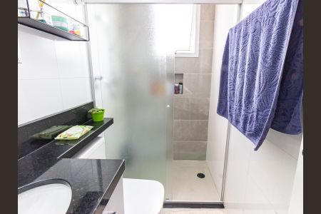 Apartamento à venda com 60m², 2 quartos e 2 vagas Apartamento à venda com 60m², 2 quartos e 2 vagasBanheiro da Suíte