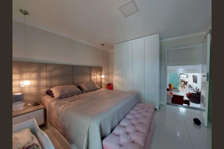 Casa à venda com 3 quartos, 375m² em Parque Cisper, São Paulo