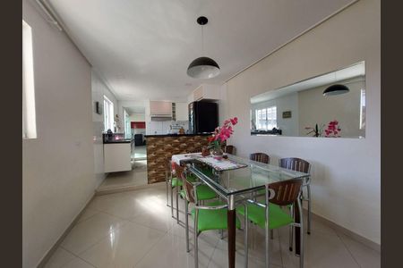 Casa à venda com 3 quartos, 375m² em Parque Cisper, São Paulo