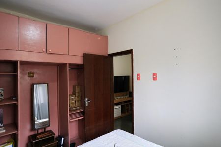 Casa à venda com 248m², 3 quartos e 1 vagaQuarto 1