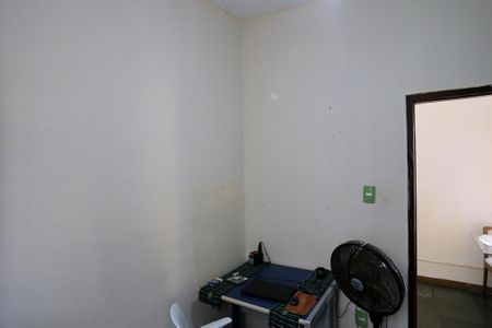 Casa à venda com 248m², 3 quartos e 1 vagaEscritório