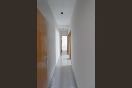 Casa à venda com 128m², 3 quartos e 2 vagasCorredor