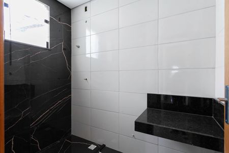 Casa à venda com 128m², 3 quartos e 2 vagasBanheiro da suíte 