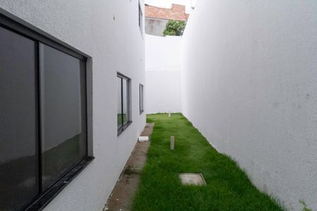 Casa à venda com 128m², 3 quartos e 2 vagasÁrea Privativa 