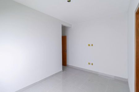 Casa à venda com 128m², 3 quartos e 2 vagasSuíte 