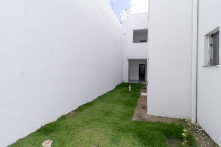 Casa à venda com 128m², 3 quartos e 2 vagasÁrea Privativa 