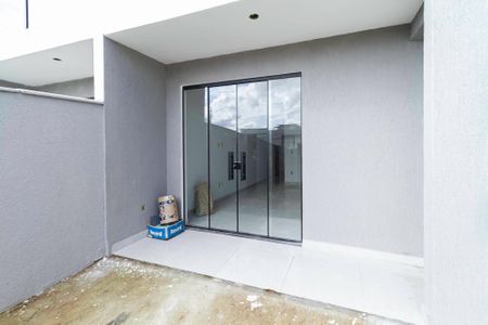 Casa à venda com 128m², 3 quartos e 2 vagasEntrada