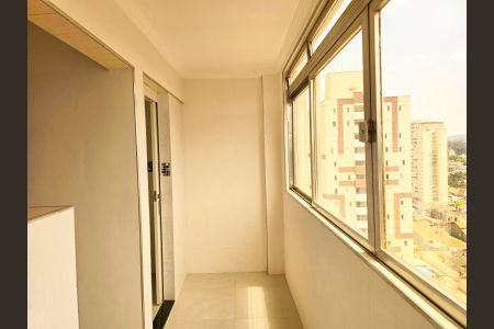 Apartamento à venda com 76m², 2 quartos e 1 vagaÁrea de Serviço