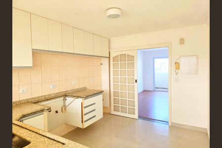 Apartamento à venda com 76m², 2 quartos e 1 vagaCozinha
