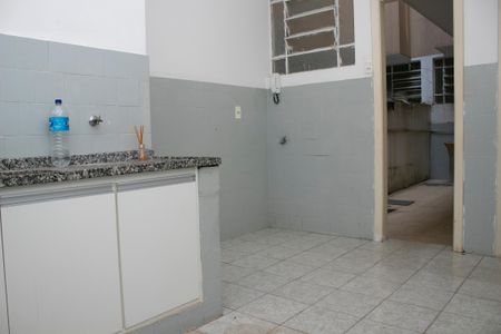 Apartamento para alugar com 69m², 2 quartos e sem vagaCozinha