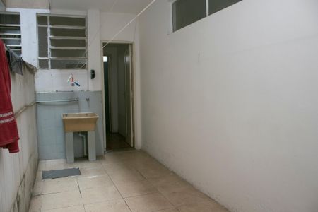 Apartamento para alugar com 69m², 2 quartos e sem vagaÁrea de Serviço
