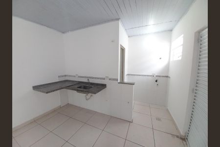 Casa de condomínio para alugar com 23m², 1 quarto e sem vaga Casa de condomínio para alugar com 23m², 1 quarto e sem vagaKitnet