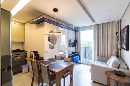 Apartamento para alugar com 37m², 2 quartos e sem vaga