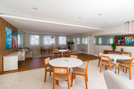 Apartamento para alugar com 37m², 2 quartos e sem vaga