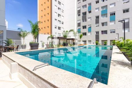 Apartamento para alugar com 37m², 2 quartos e sem vaga