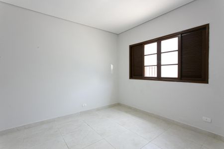 Quarto 1 de casa para alugar com 2 quartos, 80m² em Parque São Jorge, São Paulo