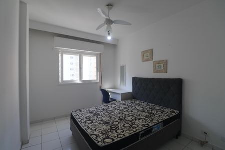 Quarto 1 de apartamento para alugar com 2 quartos, 68m² em Pitangueiras, Guarujá