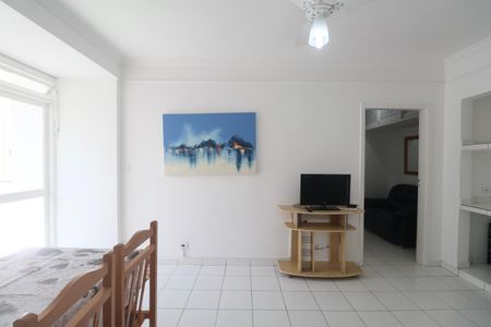 Apartamento para alugar com 68m², 2 quartos e 1 vagaSala