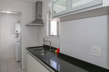 Apartamento à venda com 55m², 1 quarto e 1 vagaCozinha e Área de Serviço