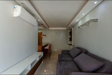 Sala de apartamento à venda com 2 quartos, 64m² em Vila Mangalot, São Paulo