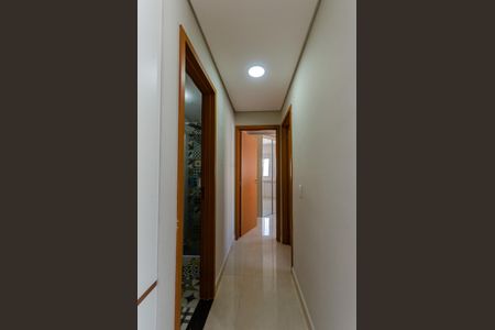 Apartamento à venda com 64m², 2 quartos e 2 vagasCorredor