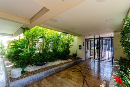 Apartamento à venda com 64m², 2 quartos e 2 vagasPortaria