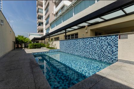 Apartamento à venda com 64m², 2 quartos e 2 vagasÁrea comum - Piscina