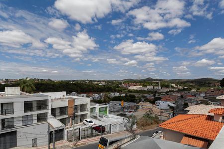 Casa à venda com 194m², 3 quartos e 2 vagasCobertura - Vista