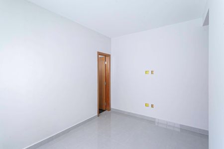 Casa à venda com 130m², 3 quartos e 2 vagasSuíte 