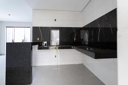 Casa à venda com 130m², 3 quartos e 2 vagasCozinha