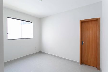 Casa à venda com 130m², 3 quartos e 2 vagasSuíte 