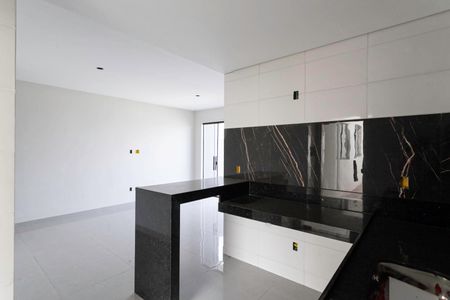 Casa à venda com 130m², 3 quartos e 2 vagasCozinha