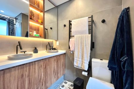 Apartamento à venda com 106m², 3 quartos e 2 vagasBanheiro da Suíte