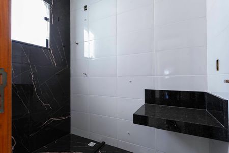 Casa à venda com 192m², 3 quartos e 2 vagasBanheiro da suíte 