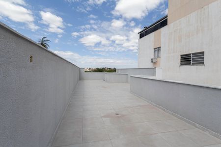 Casa à venda com 192m², 3 quartos e 2 vagasCobertura