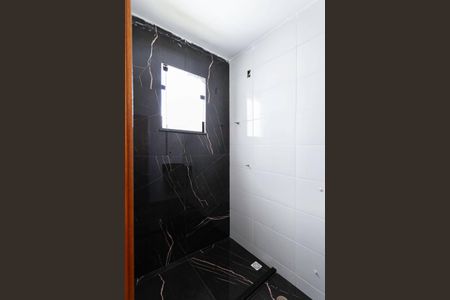 Casa à venda com 192m², 3 quartos e 2 vagasBanheiro da suíte 