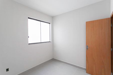 Casa à venda com 192m², 3 quartos e 2 vagasQuarto 2