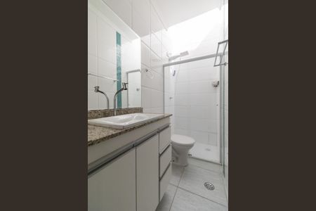 Casa de condomínio à venda com 160m², 3 quartos e 2 vagasBanheiro da Suíte