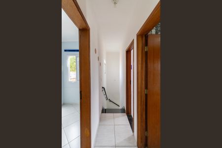 Casa de condomínio à venda com 160m², 3 quartos e 2 vagasCorredor